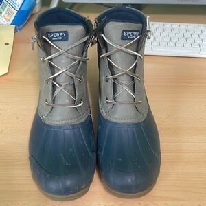 Sperry Saltwater Waterproof Rain Duck Boots   Like new.